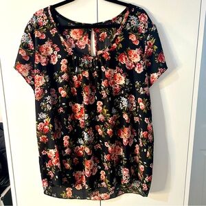 Annabelle USA Short Sleeve Rose Floral Women’s Blouse